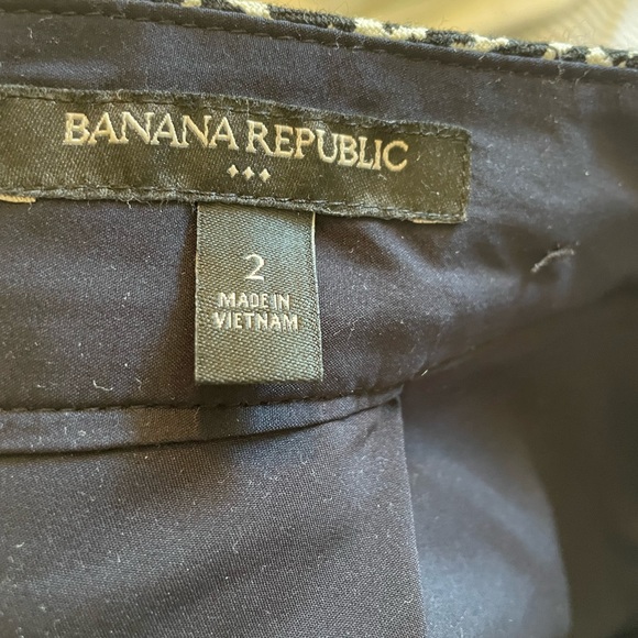 Banana Republic skirt - Picture 2 of 4